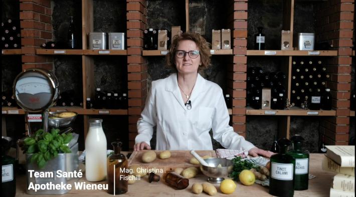 Warme Erdäpfelwickel bei Halsschmerzen