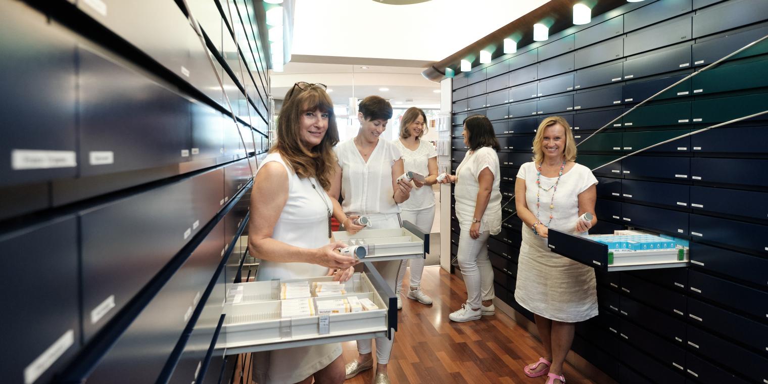 team-sante-lindenapotheke-by-wolfgang-lehner_xt28663 team-sante-lindenapotheke-by-wolfgang-lehner_xt28663